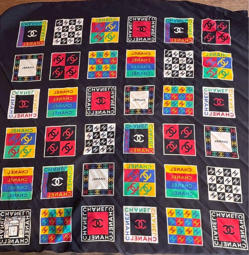 極美品】CHANEL カラフルシルクスカーフ ブラックベース タグ付き