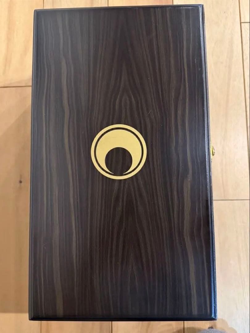 中国工芸美術大師　徐朝興作龍泉朝興青磁　三足香炉 ※証明書付き 龍泉青磁 徐朝興 香炉 龍泉朝興青瓷苑 中国人間国宝 - メルカリ