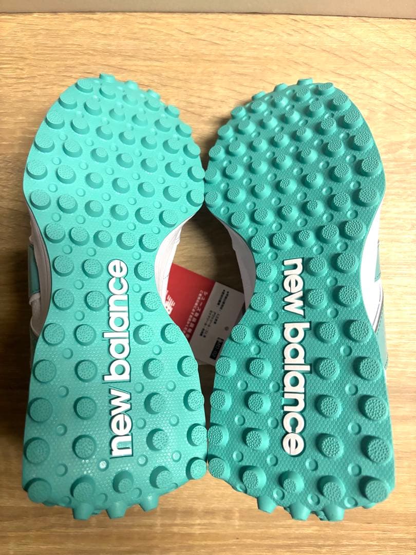 未使用 24.5cm D ニューバランスゴルフシューズ WGS327ACホワイト