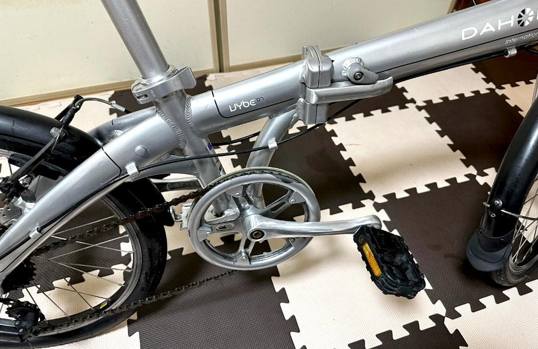 ダホン軽量 (11.6kg) アルミ折りたたみ自転車、自転車用バッグ付き
