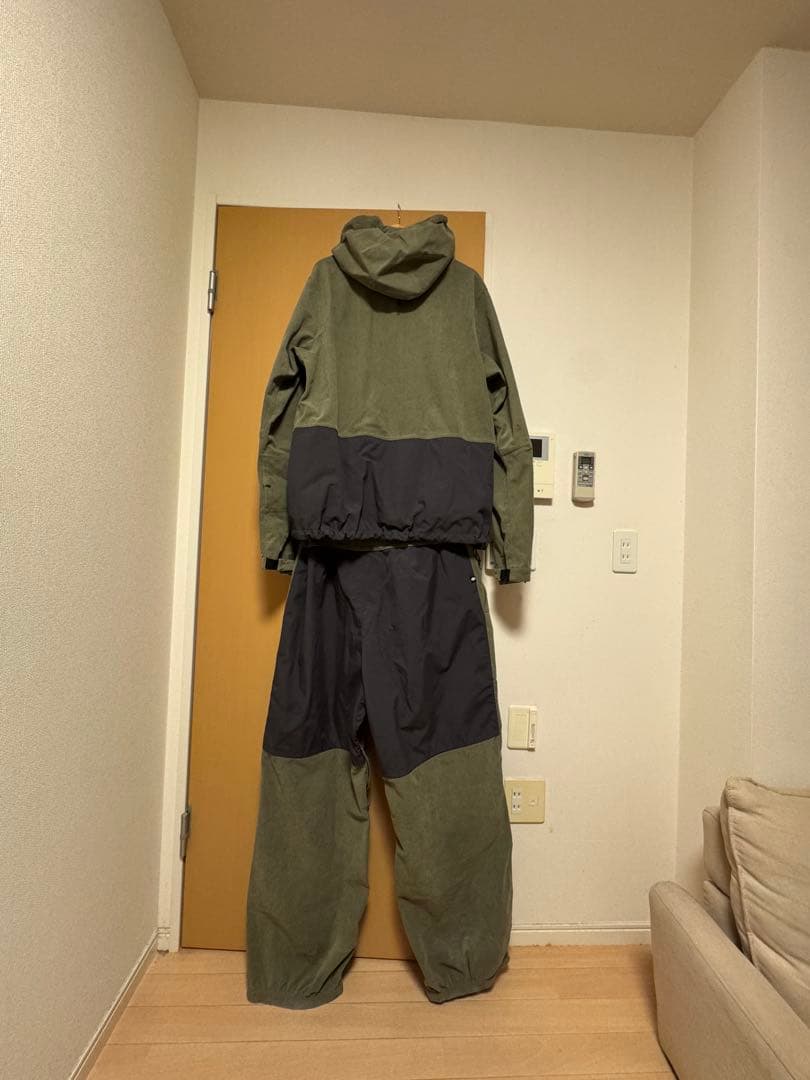 686 GHOST 2.5L セットアップ　スノーボード　ウェア L XL