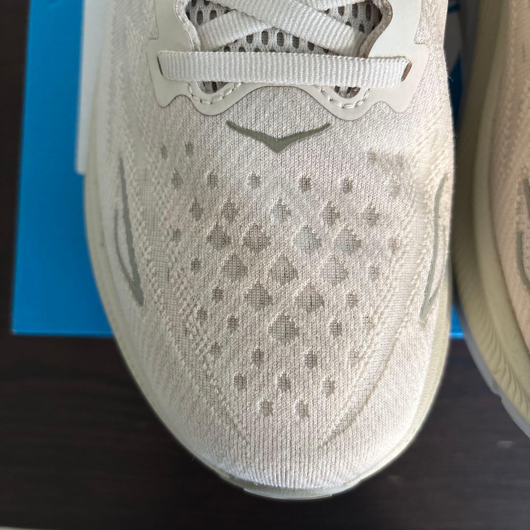 HOKA ホカCLIFTON 9 クリフトン　ベージュ　WIDE 27.5cm