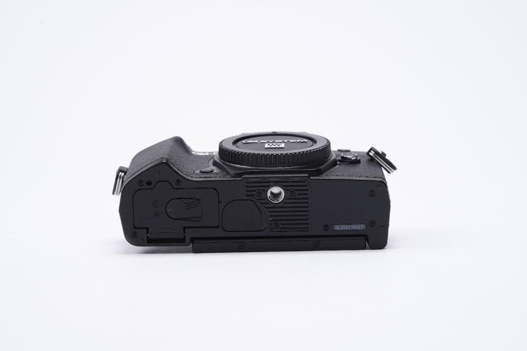 山*人様 最終価格 OM SYSTEM OM-5 美品 シャッター回数2300回 - メルカリ