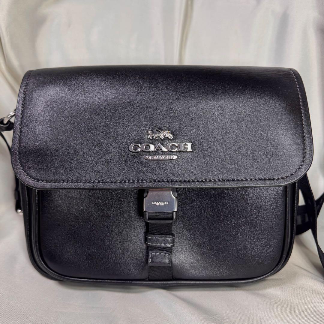 COACH コーチ ペースメッセンジャー ショルダーバック　ユニセックス　本革 コーチ アウトレット ショルダーバッグ レディース ペース