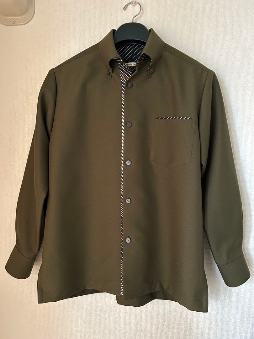 手作りのポリエステル生地メンズかりゆしウェアＭサイズカーキー色 手作りのポリエステル生地メンズかりゆしウェアMサイズ カーキ色