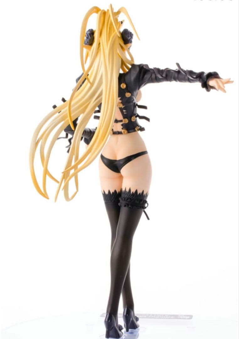 塵骸魔京　　Ignis the white　　　　黒く燃える氷のニンバス