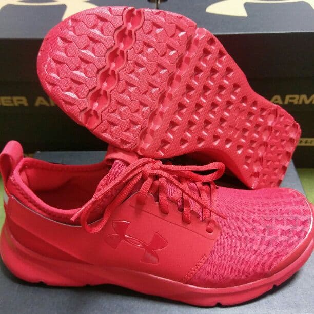 あすか　アンダーアーマー　ランニング　ドリフトRN 赤　26.0cm