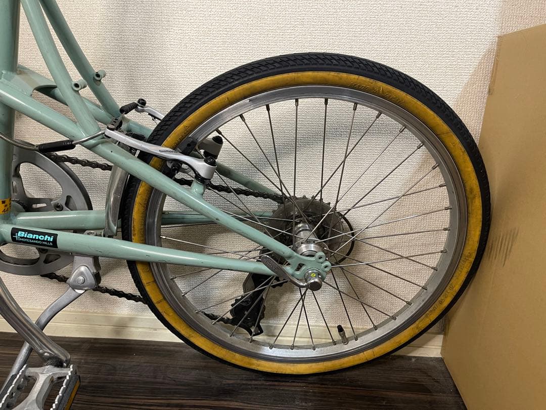 限定車】Bianchi ミニベロ(チェレステクラシック)【SALE】 - メルカリ