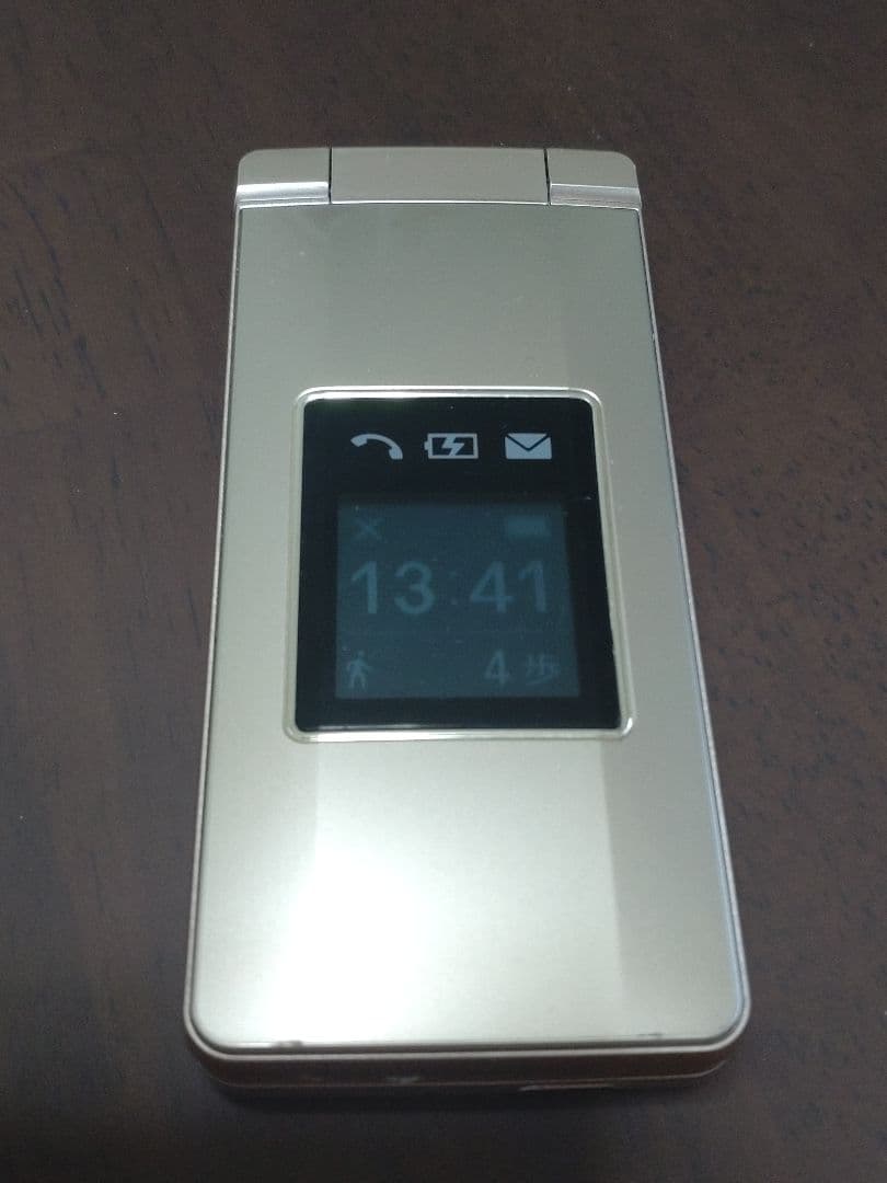 【ソフトバンク】 かんたん携帯11 　本体 ソフトバンク「かんたん携帯11」を16日発売、かんたん操作が魅力の