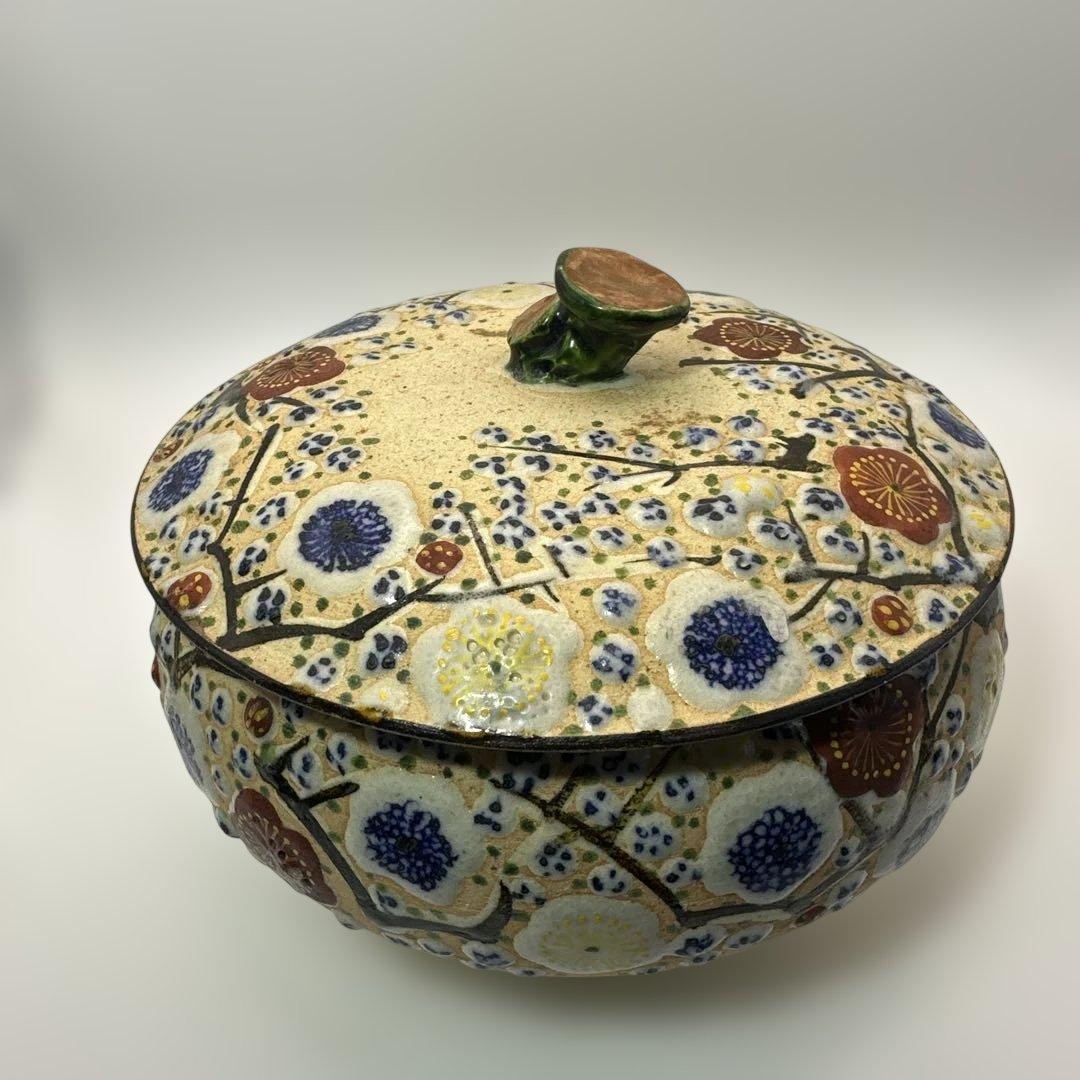 花柄の陶器 蓋付き容器 大 陶器製 蓋に花柄のお菓子入れ 容器