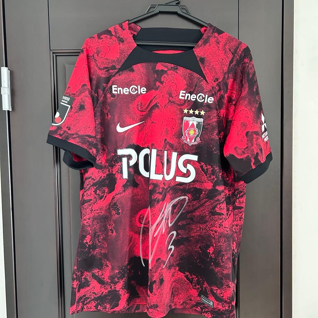 新品　当選品 2024 浦和レッズ 伊藤敦樹 直筆サイン入りレプリカユニフォーム ミントモール / MINT 梅田店 / 2024 Jリーグ チームエディション 浦和