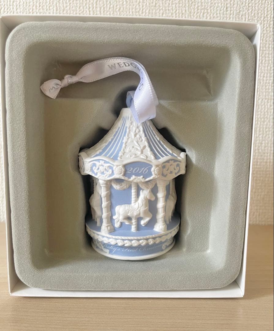 ウェッジウッド クリスマスオーナメント 2016メリーゴーランド - メルカリ