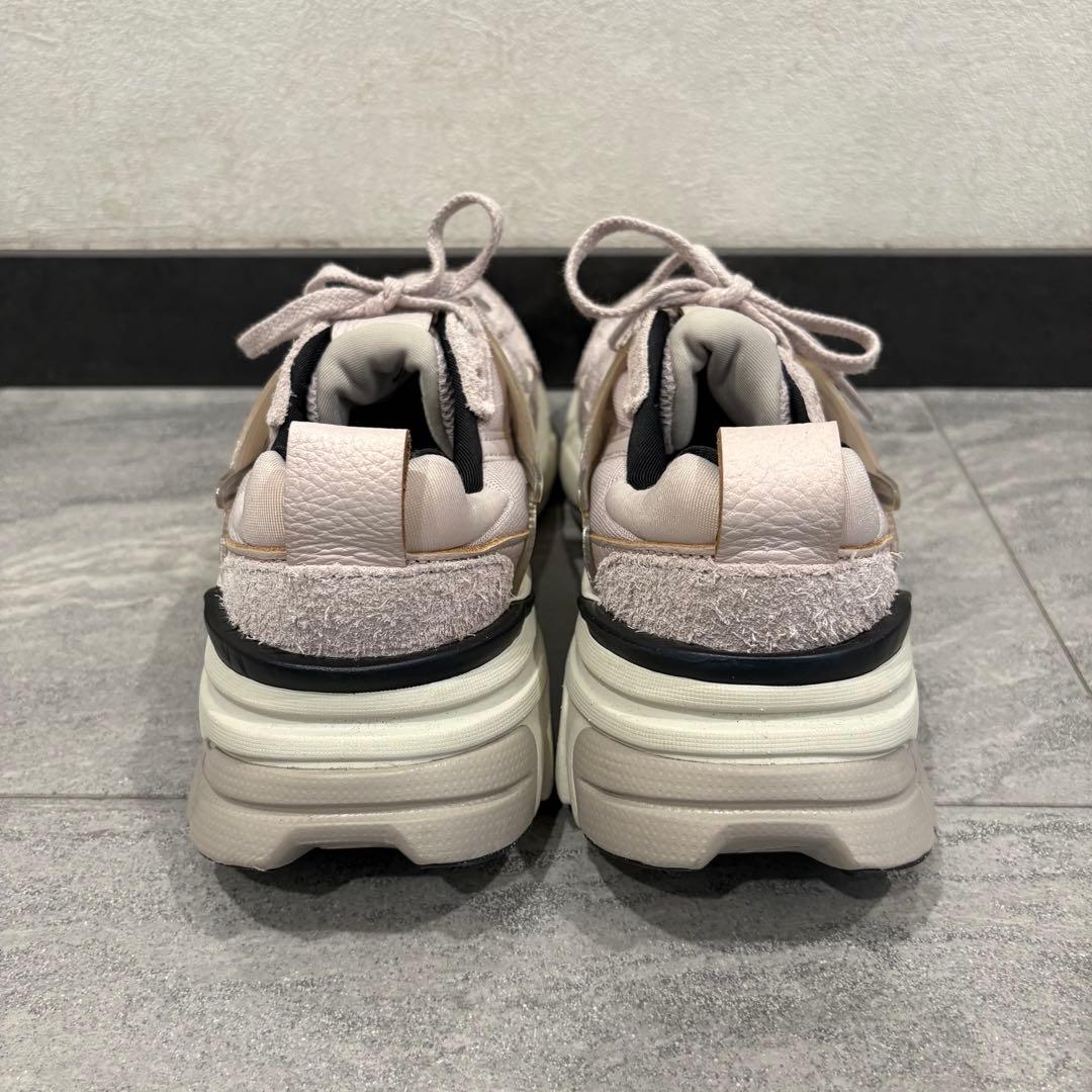 美品 NIKE FN6703-001 スモーキーピンク スニーカー 24.5cm