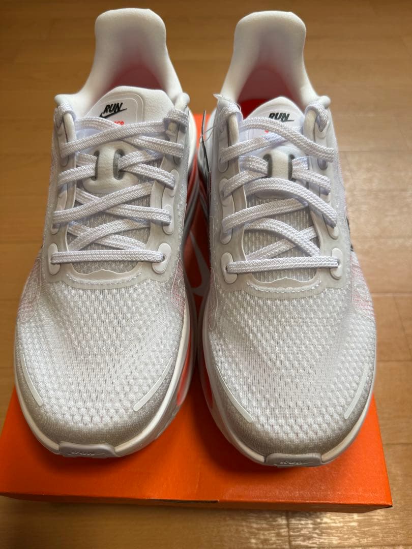 新品ナイキ ボメロプレミアム 25cm ホワイト/ブライトクリムゾン