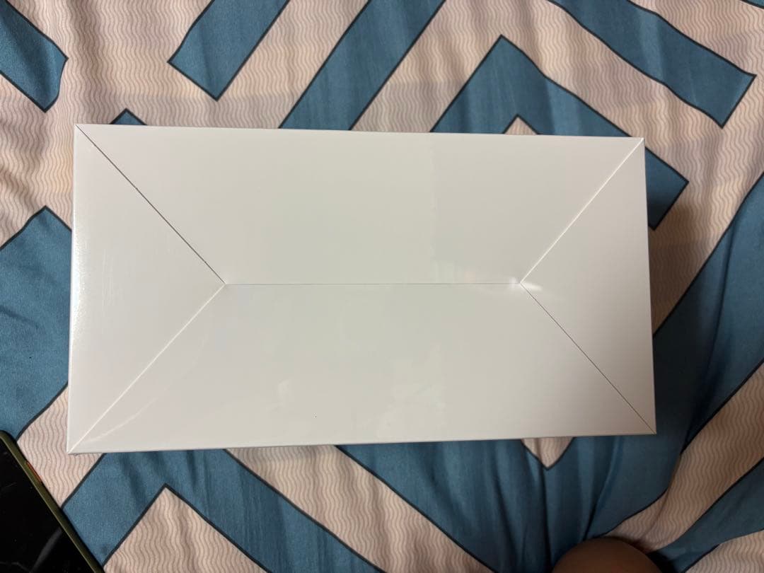 ラブブ V3 Big Into Energy Labubuぬいぐるみ1ボックス