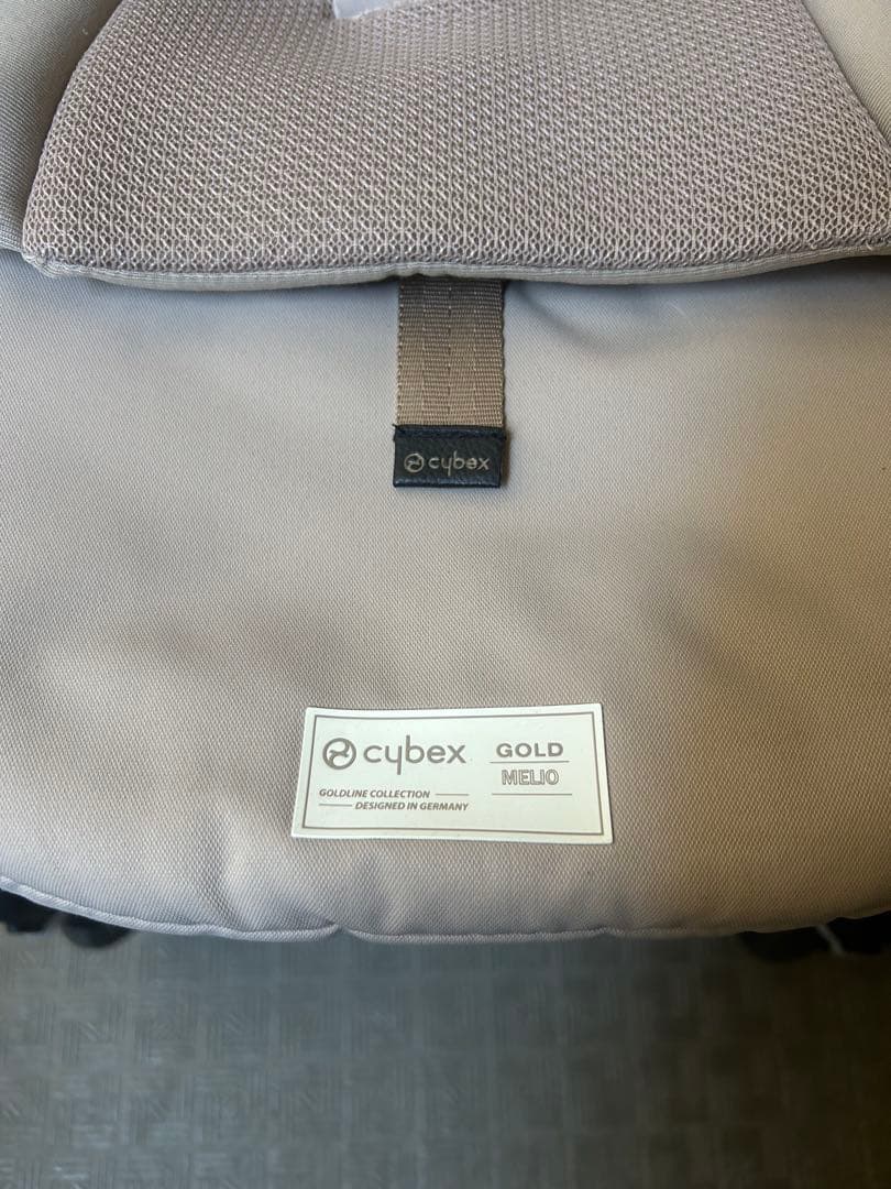 cybexメリオカーボン2024 アーモンドベージュ ドリンクホルダー付