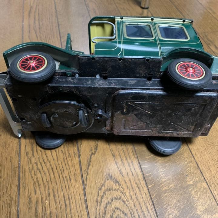 ブリキの自動車　値下げしました