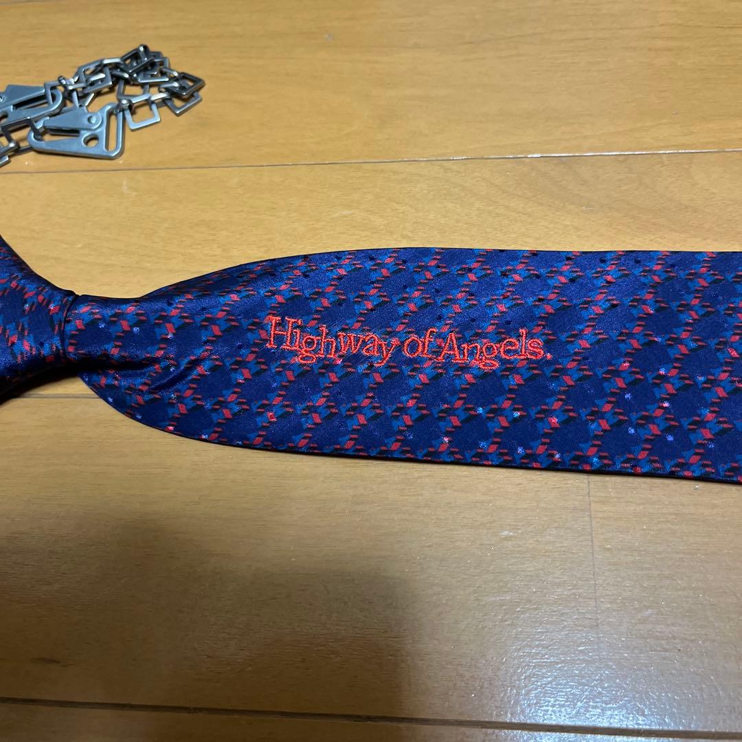 ずっと真夜中でいいのに。ネクタイ