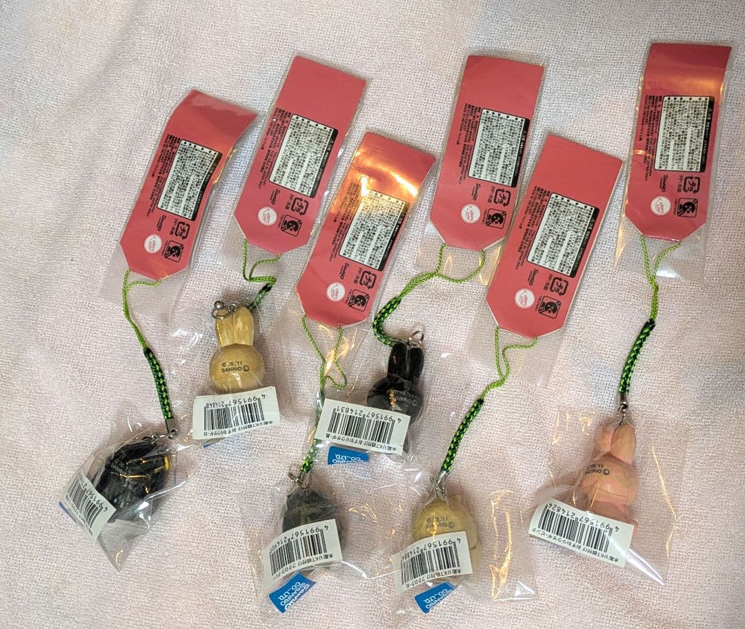 ハローキティ　木彫りシリーズ　6種