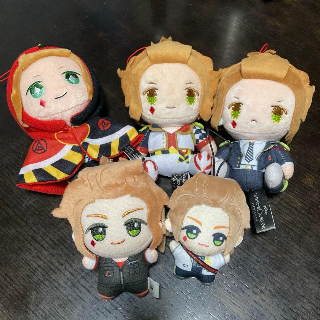 ツイステ ケイト ぬいぐるみ セット売り - メルカリ
