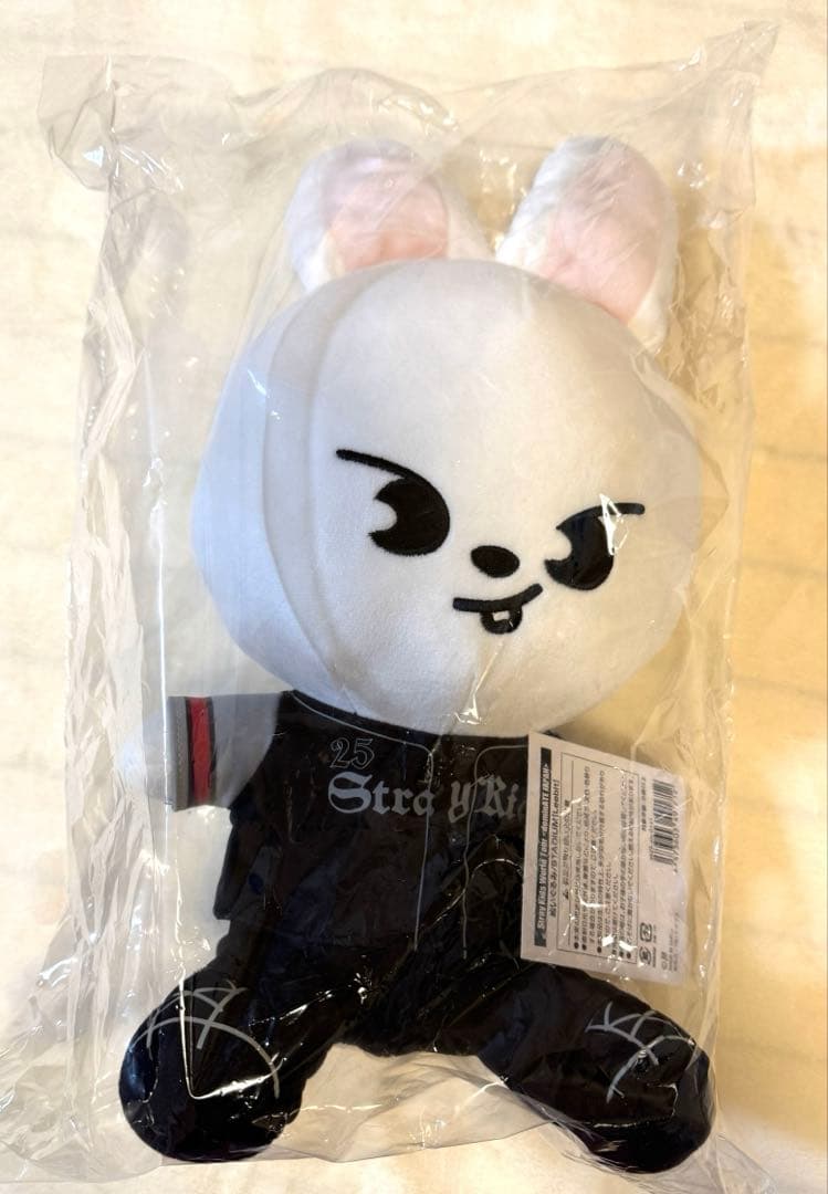 stray kids domin ATE エコパ　ぬいぐるみ リービット StrayKids dominATE エコパ ぬいぐるみ リノ リービット - メルカリ