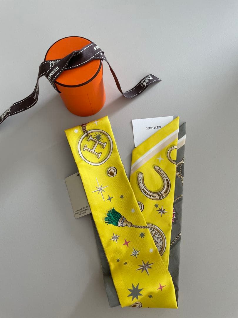 エルメス　ツイリー　《セ・ラ・フェット》 イエロー　新品未使用