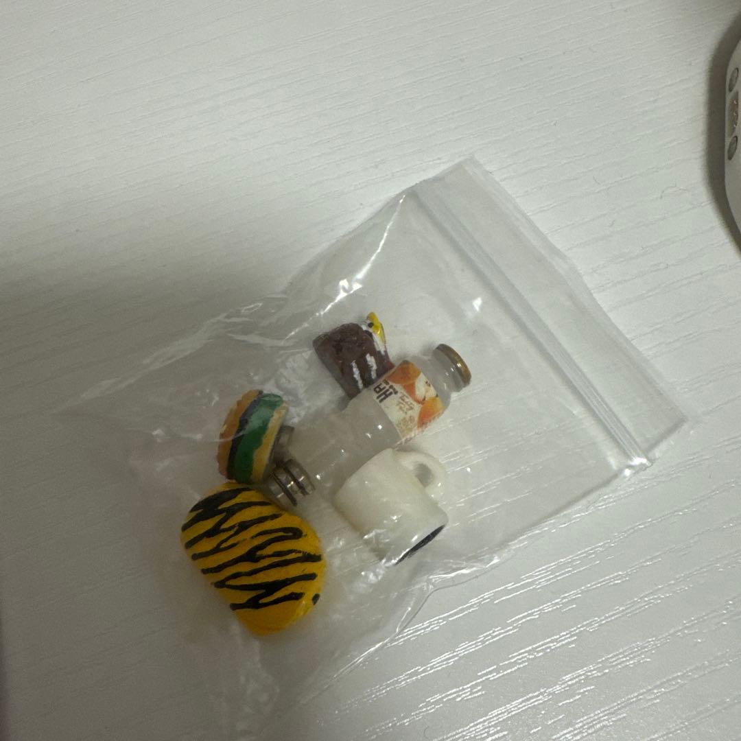 【ジャンク】Eilik アイリック 卓上ロボット