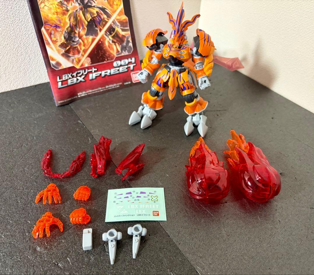 ハイパーファンクション LBXイフリート　ダンボール戦機　プラモデル