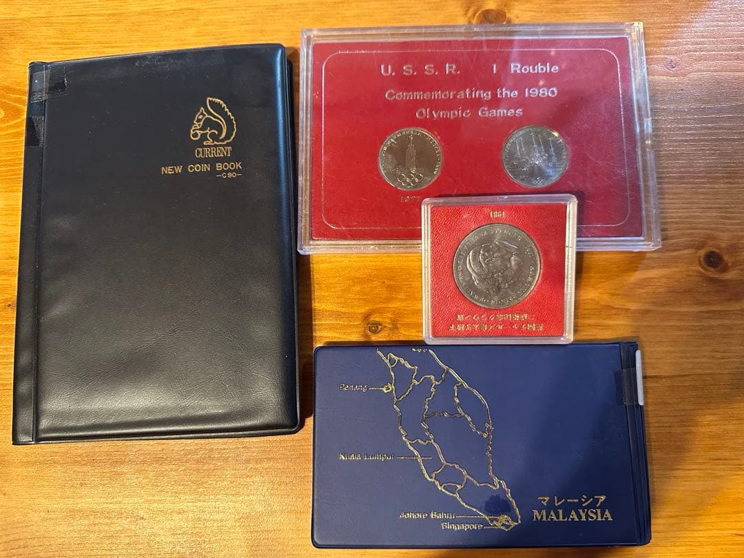 海外硬貨　古銭　まとめ4kg他 外国コイン 硬貨 貨幣 古銭 まとめ売り 100枚 - メルカリ