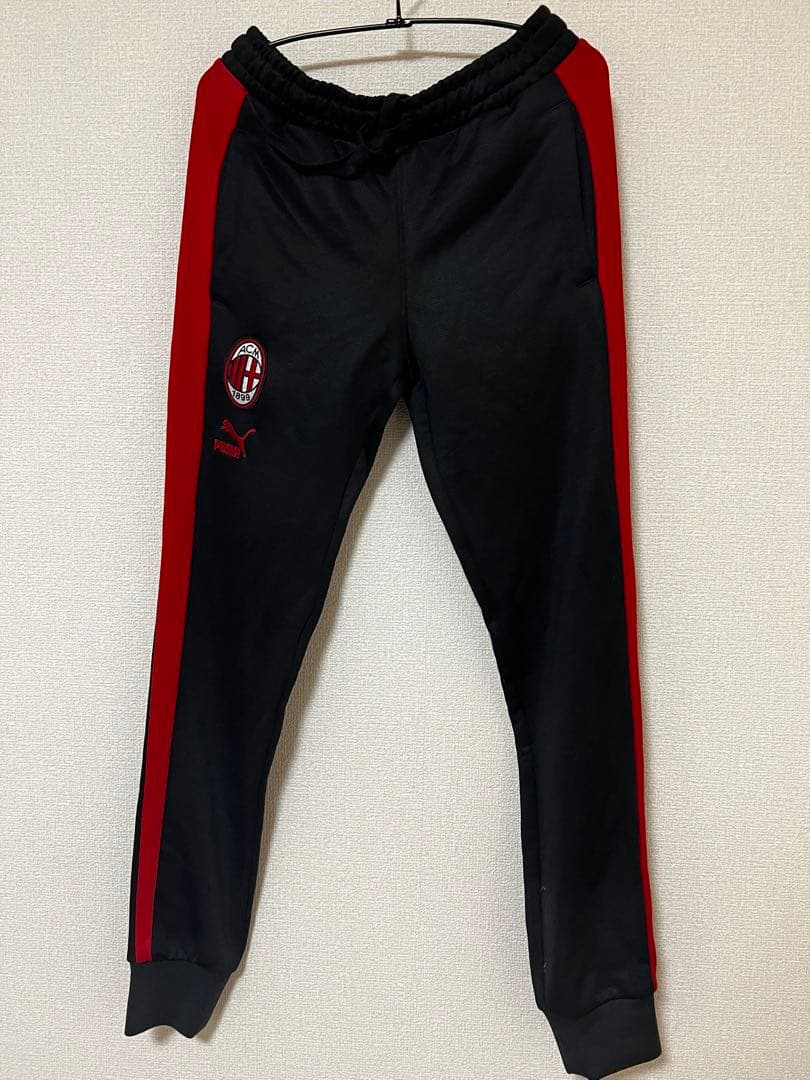 PUMA ACミラン ジャージパンツ 黒赤 - メルカリ