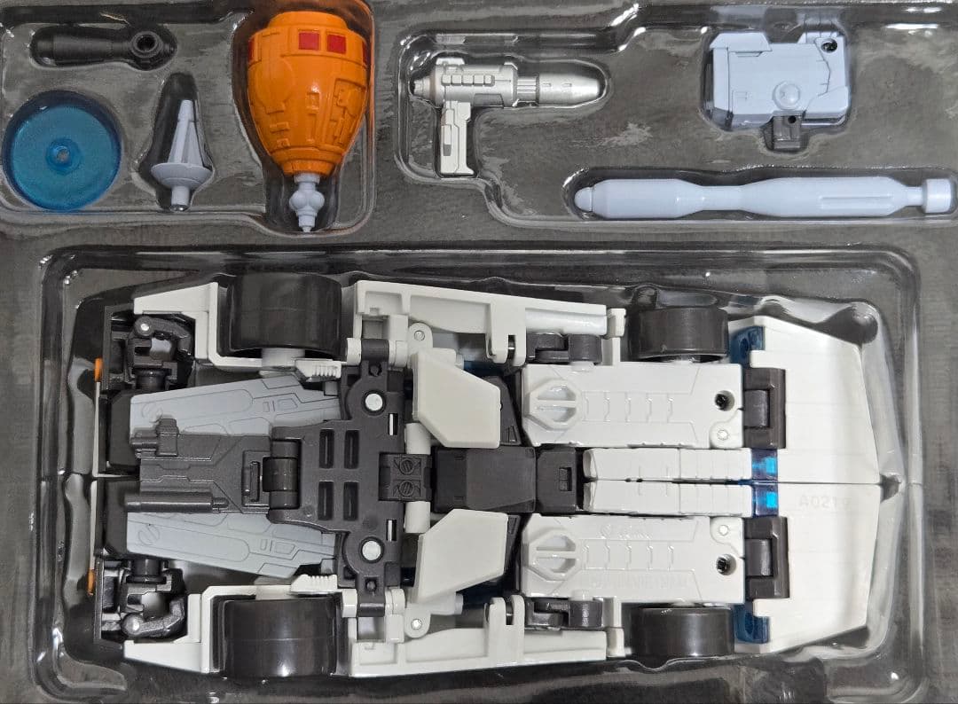 トランスフォーマー マスターピース MP-20+ ホイルジャック　アニメカラー