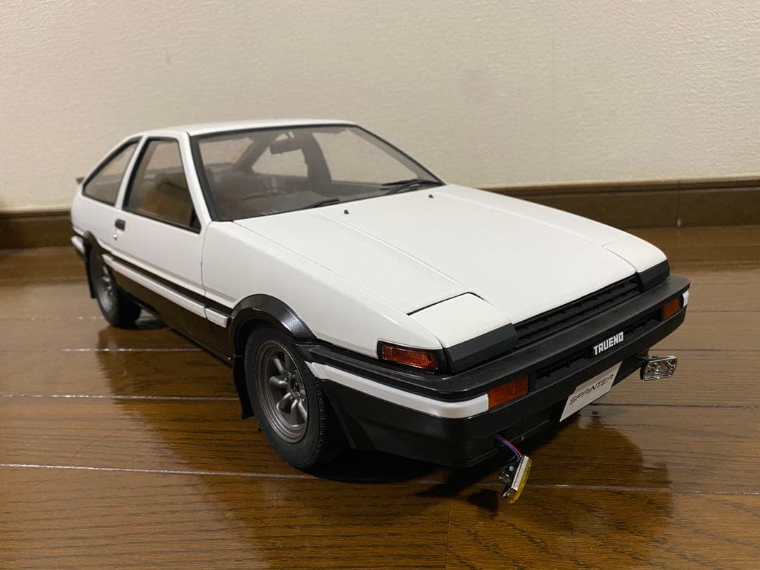 ジャンク！ 1/8 トヨタ スプリンタートレノ AE86 頭文字D ミニカー
