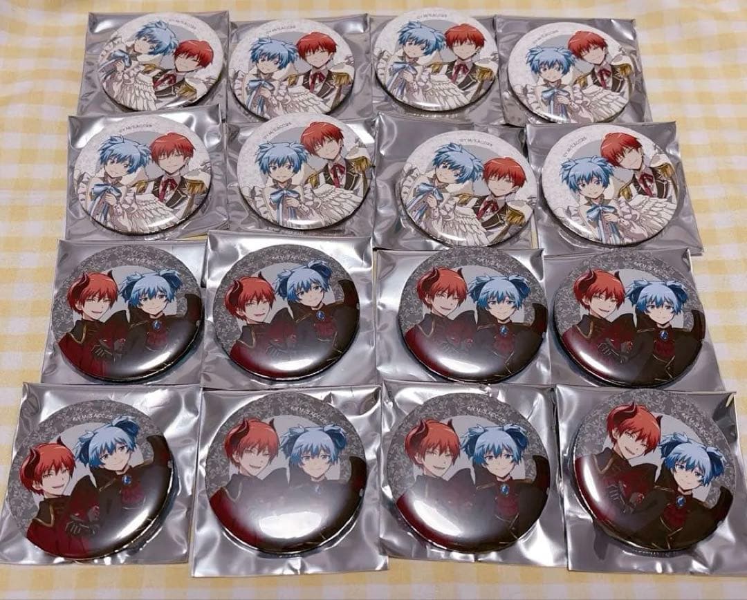 16点 暗殺教室 潮田渚 赤羽業 缶バッジ 天使 悪魔 ビックカメラ - メルカリ