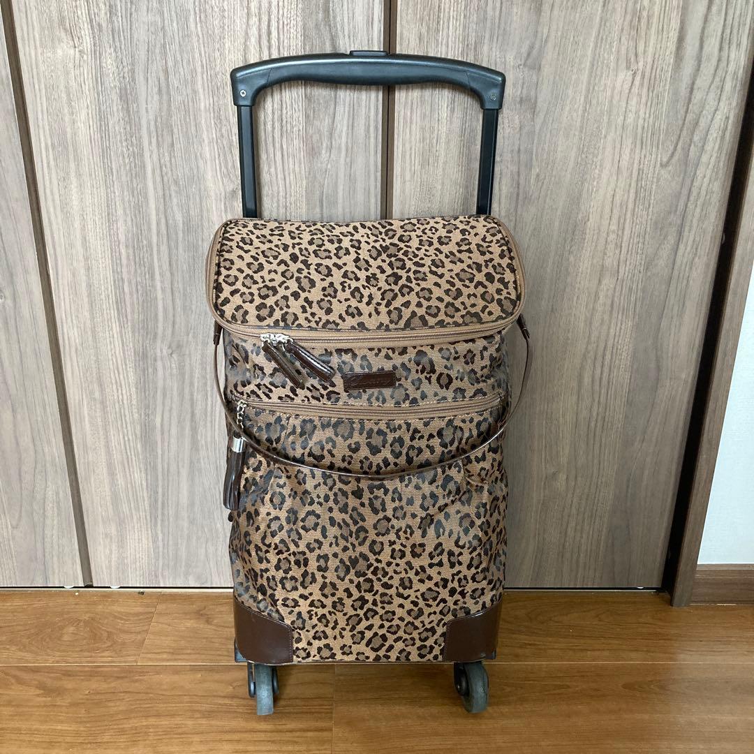 SWANY スワニー 座れるキャリーバッグ ヒョウ柄 レオパード柄 座面付き