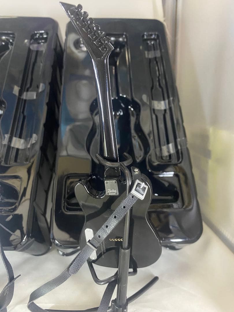 布袋寅泰 ギターフィギュアコレクション VOL.1