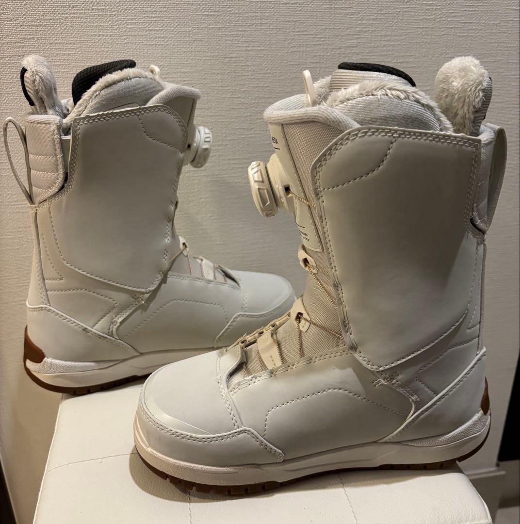 RIDE HERA ホワイト ブーツ ダブルボア 22~22.5cm