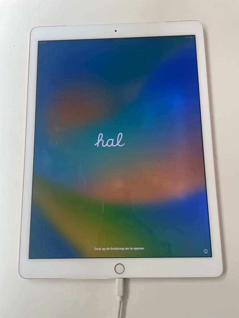 Apple iPad Pro 12.9インチ　第1世代　ゴールド 本体 Amazon.co.jp: Apple iPad Pro 12.9-inch (1st Generation) Wi-Fi