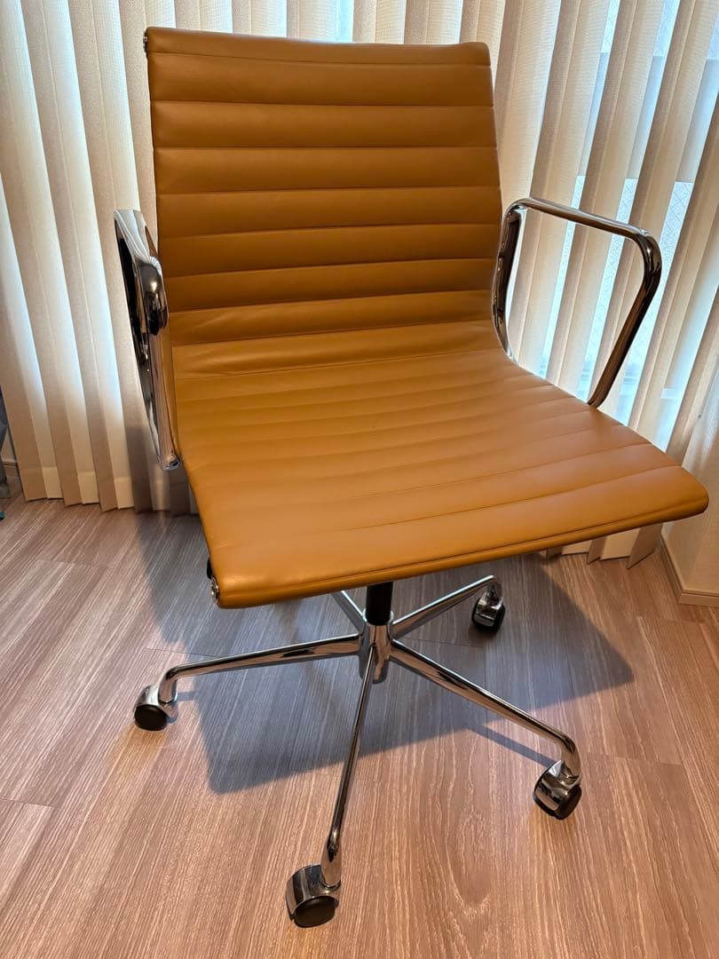 【週末最終セール】マネイジメント フラット チェア ライトブラウン Outlet】Management Flat Chair Lightbrown/ 【アウトレット