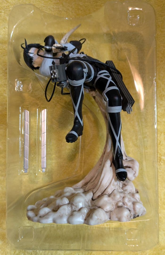 (2640)進撃の巨人 リヴァイ フィギュア✨️箱付き