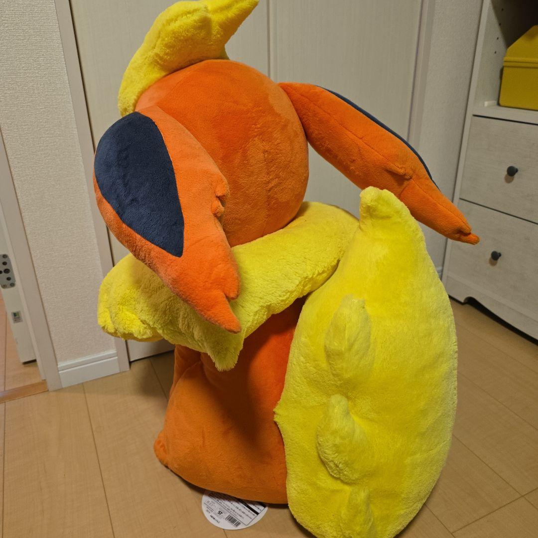 ポケモン 等身大ブースター ぬいぐるみ - メルカリ