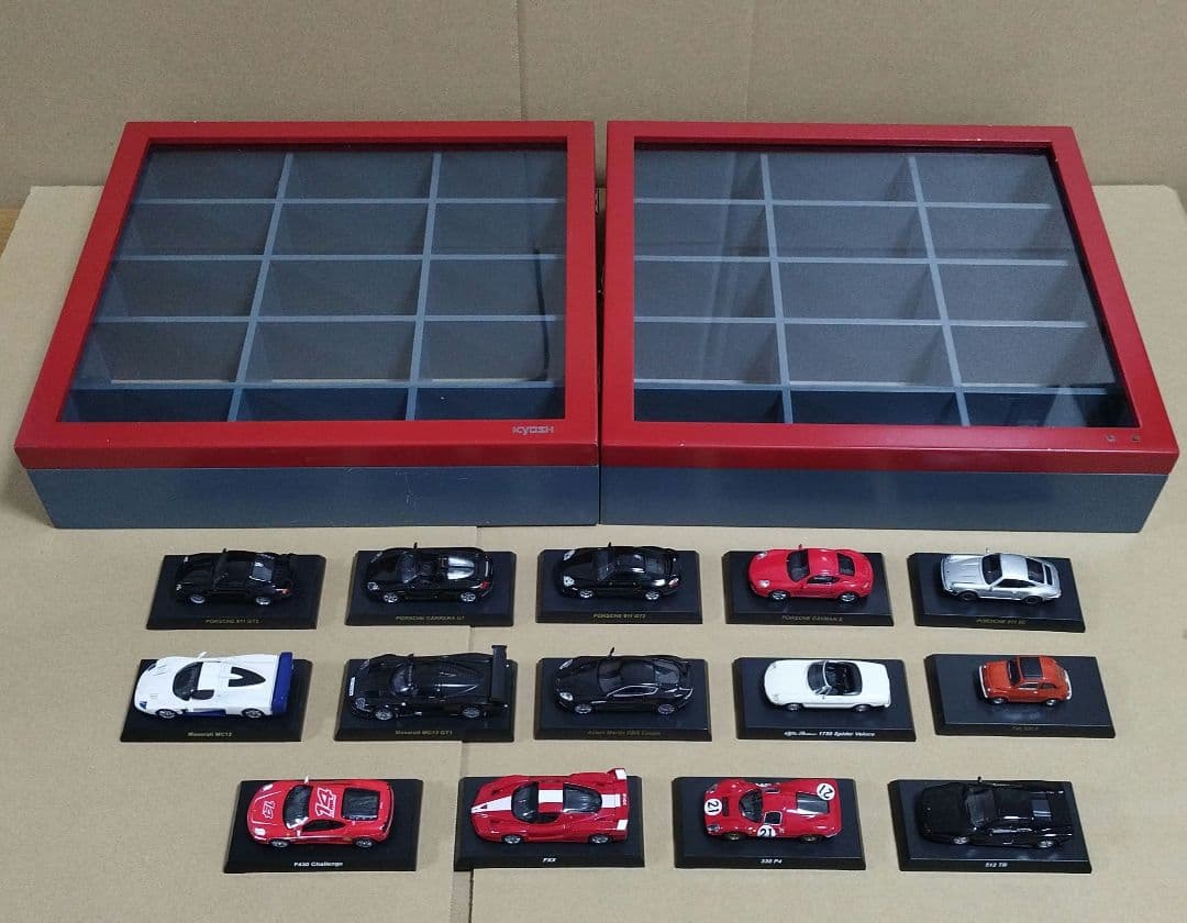 京商 木製ディスプレイケース 2個 ミニカー14台 まとめ売り 木製ミニカーケース】 1/64スケール台座付き・個別梱包ケース入り