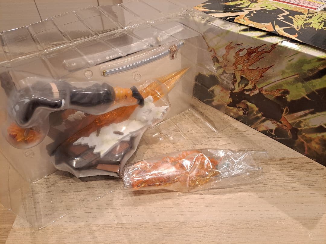 【箱付き‼️即日発送‼️】27cm　鬼滅の刃　我妻善逸　火雷神　フィギュア