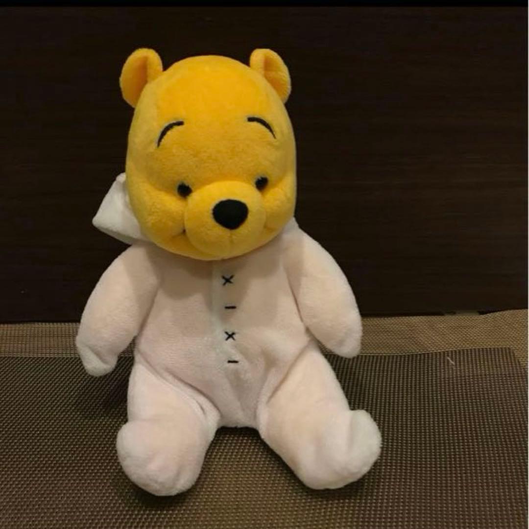 中古《プーさん ぬいぐるみ》くまのプーさん☆ディズニー ストアー 限定