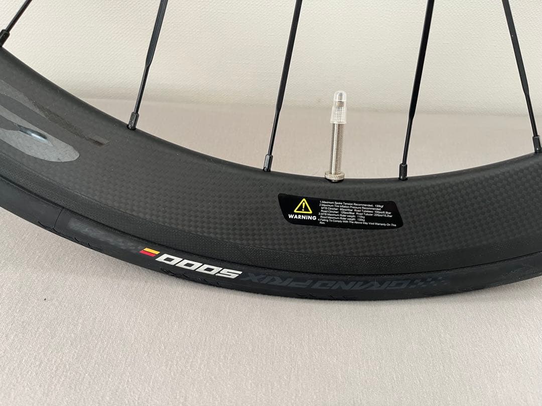 SUPERTEAMカーボンホイールContinental GP5000 装着済