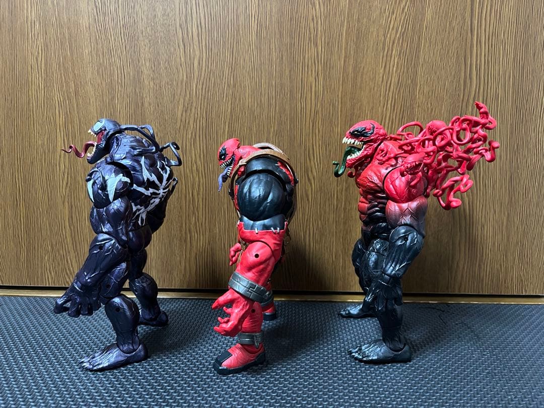 マーベル　ハズブロ　トキシン　モンスターヴェノム　ヴェノムプール　フィギュア