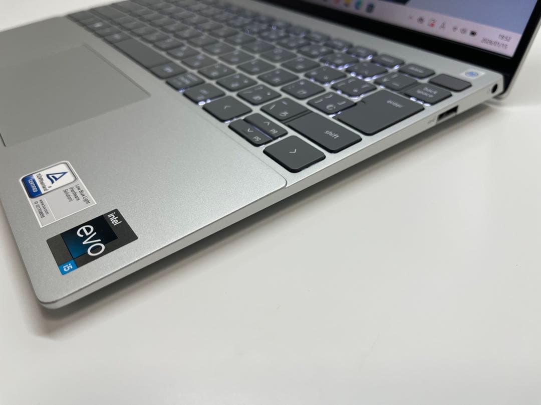 美品 DELL Inspiron P156G 第12世代i5 8GB 256GB - メルカリ