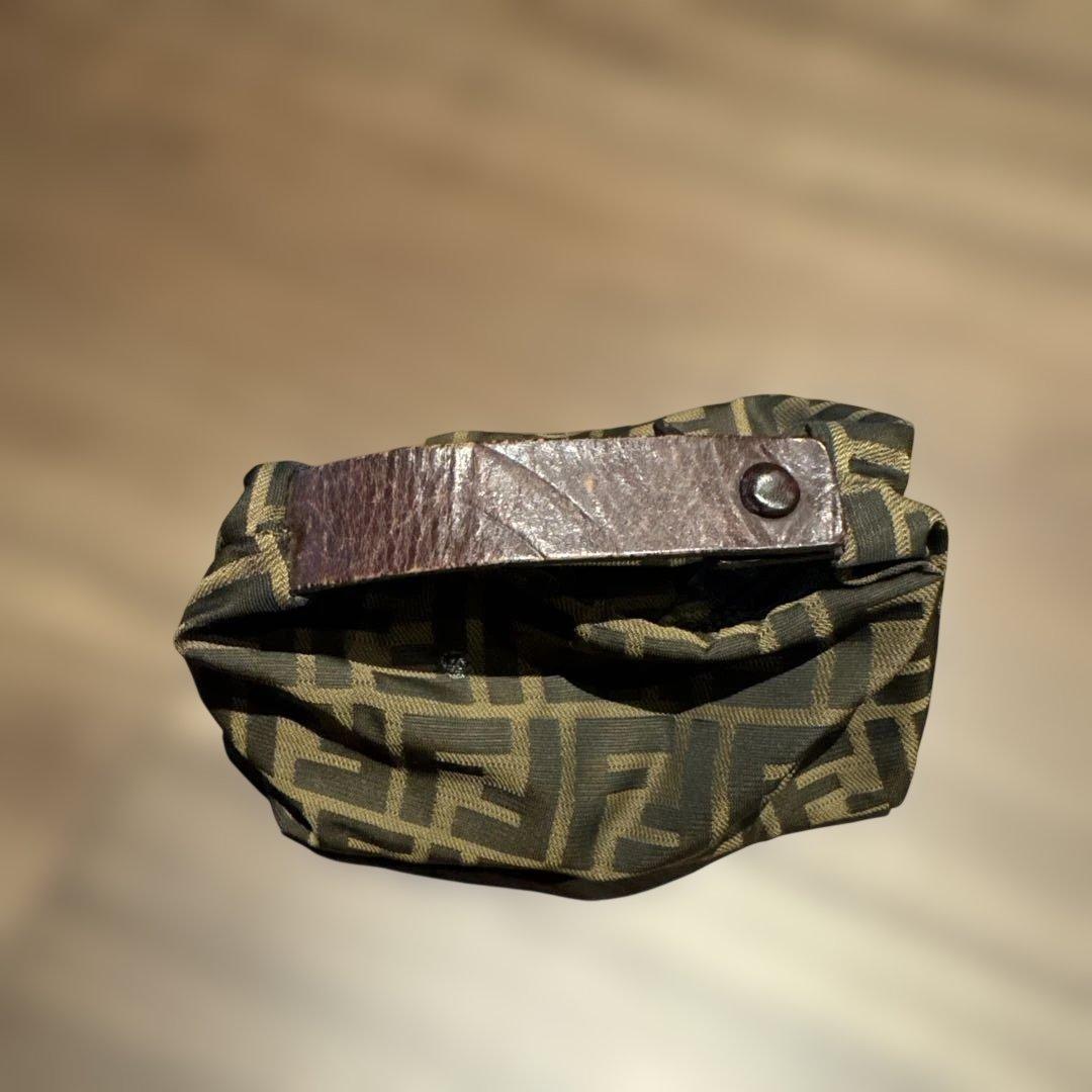 Fendi ロゴ ハンドバッグ FFズッカ柄 ブラウン ポーチ - メルカリ