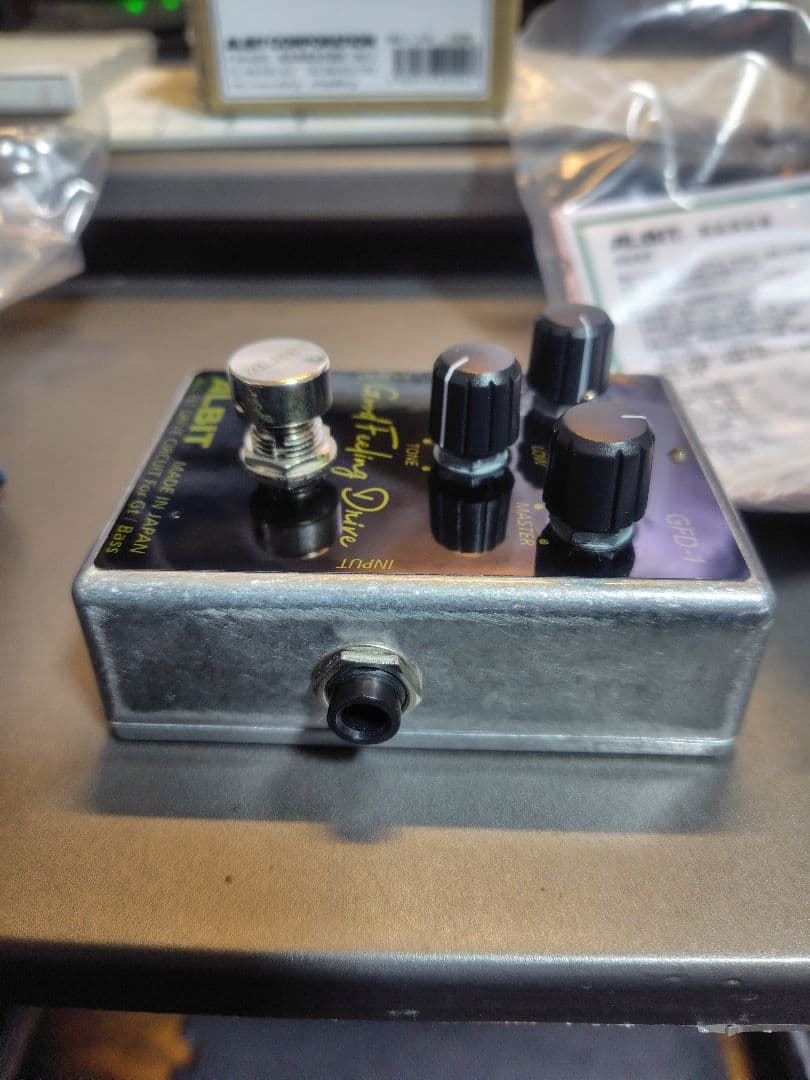 美品】ALBIT GFD-1 ギター ベース 歪みエフェクター - メルカリ