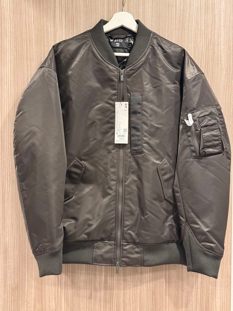 ユニクロ +J復刻ハイブリッドダウンオーバーサイズMA1 グレー XL