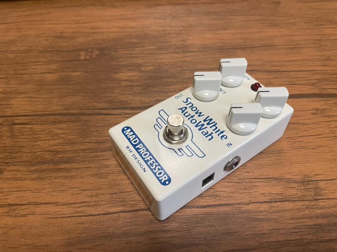 ギター MAD PROFESSOR  White AutoWah